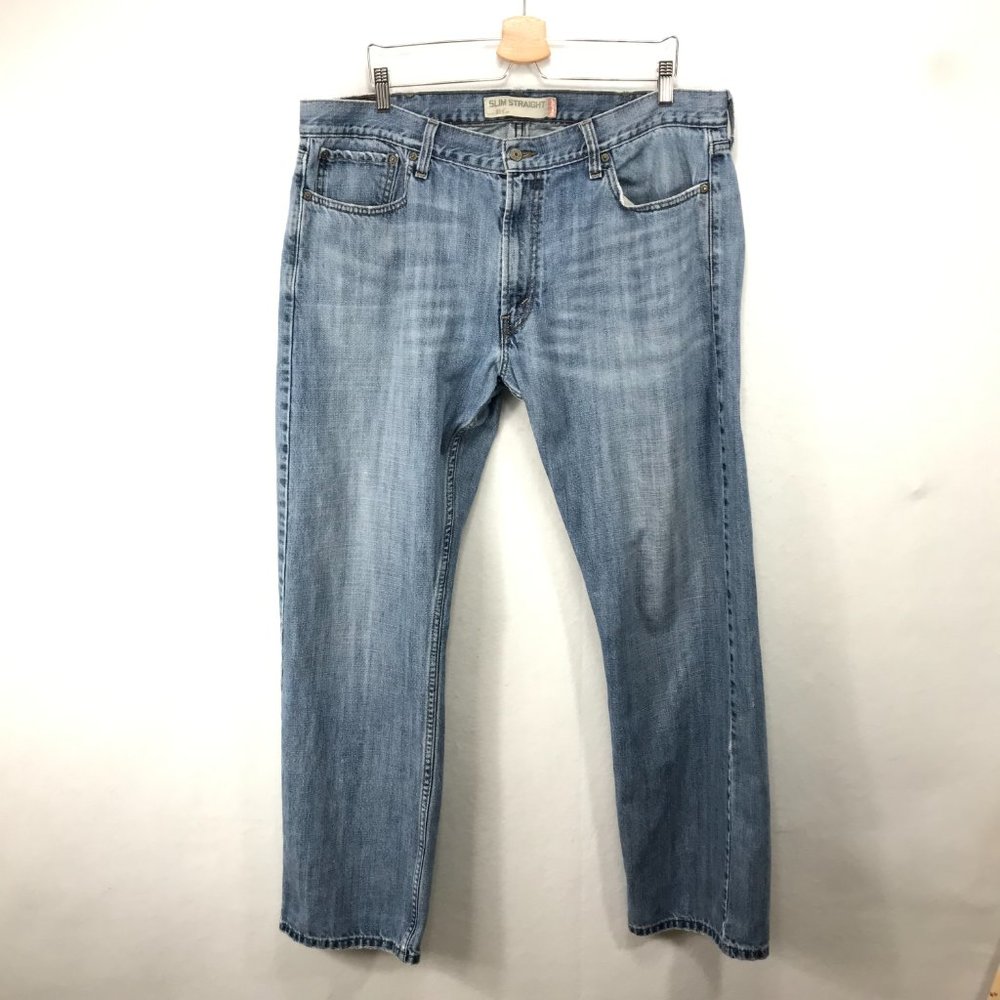 Levis 514 Jeans Mens 40x32 Slim Straight Leg 100% Cotton Whiskers Light Wash